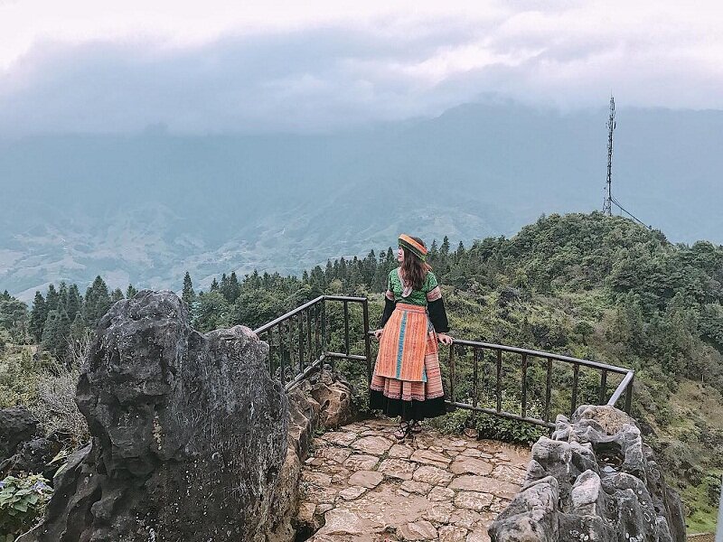 truyền thuyết núi hàm rồng sapa
